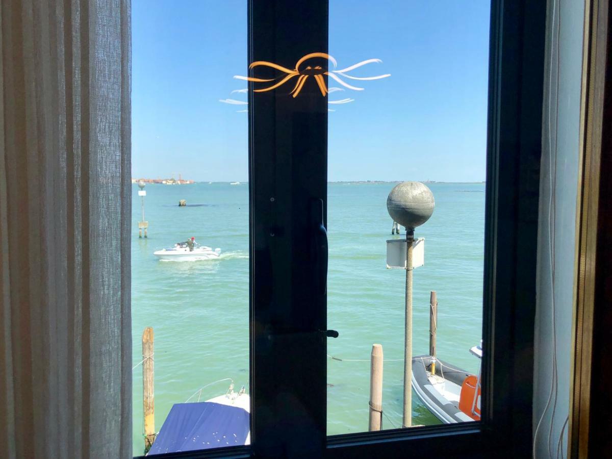 Ca' Monica Panoramic-Canal View, Biennale Венеция Екстериор снимка